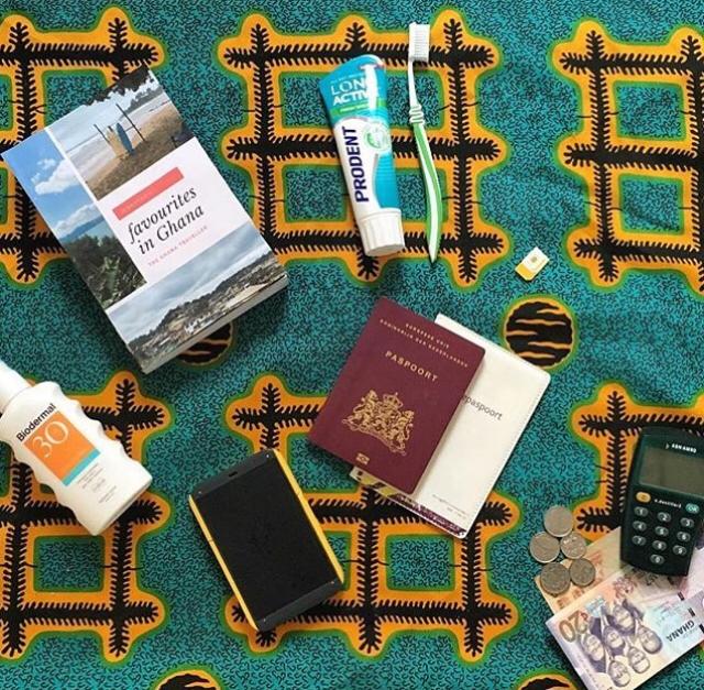 Thins you have to bring to Ghana: sun protection, power bank, passport and yellow fever document, tour guide book, teeth paste, teeth brush, cash money, bank card